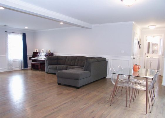 Dining room, Interior, Piano, Recessed Lighting, Wood Texture Flooring