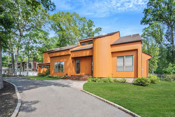Backyard, Exterior, Facade, Modern