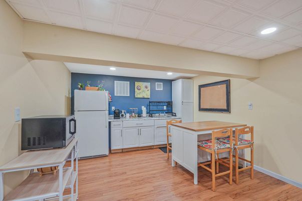 Interior, Kitchen, Recessed Lighting, Wood Texture Flooring