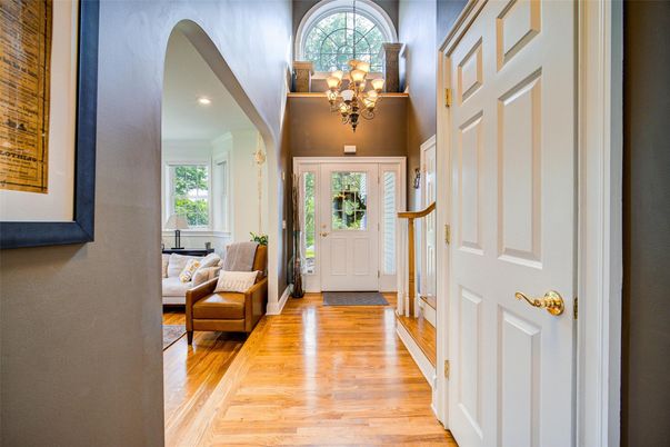 Chandelier, Interior, Recessed Lighting, Wood Texture Flooring