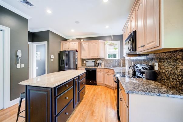 Interior, Kitchen, Pendant Lights, Recessed Lighting, Wood Texture Flooring