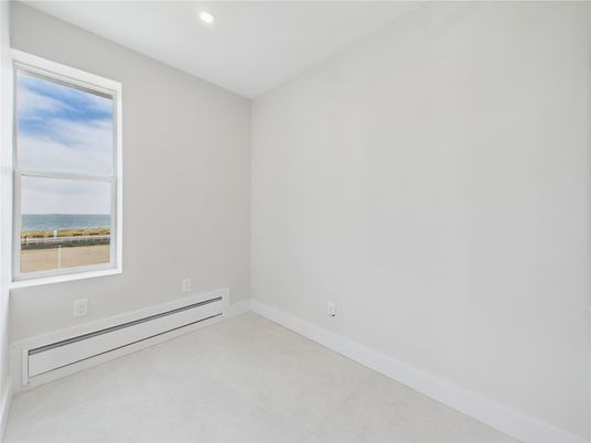 Empty room, Interior, Recessed Lighting, Water