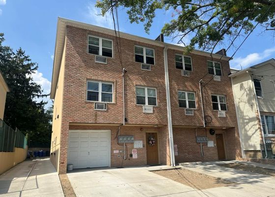 Attached, Exterior, Facade, Brick Facade, Rowhouse