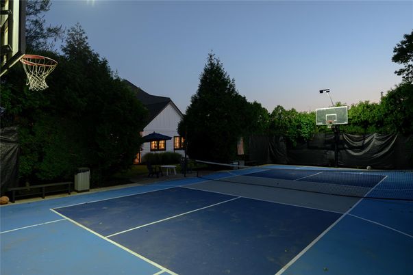 Exterior, Tennis Courts
