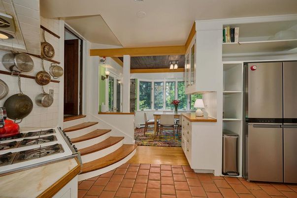 Dining room, Interior, Kitchen, Stainless Steel Appliances, Wood Texture Flooring