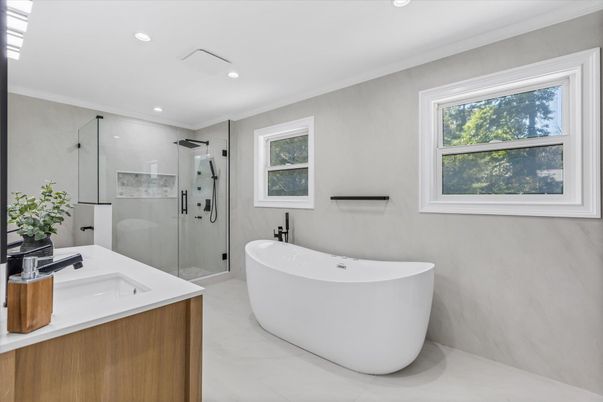 Bathroom, Free Standing Baths, Glass Shower, Interior, Recessed Lighting