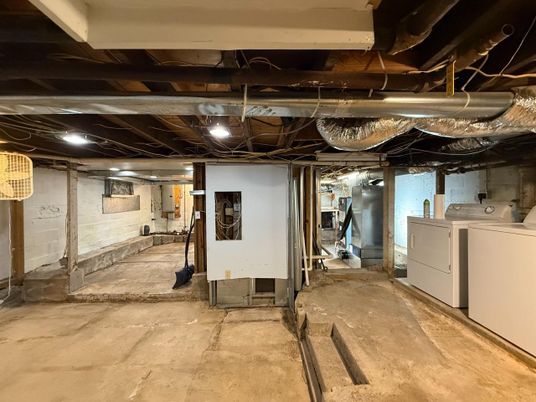 Interior, Stone Walls, Washer