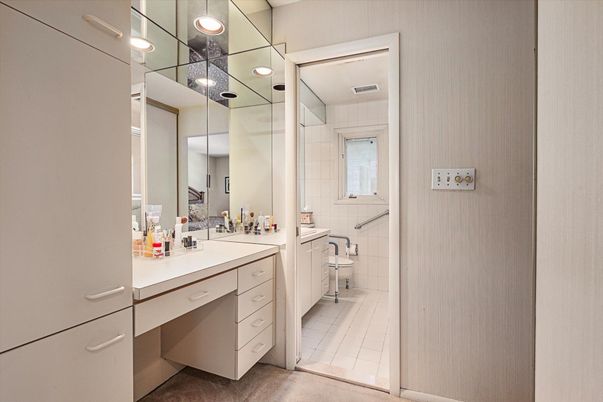 Bathroom, Interior, Pendant Lights