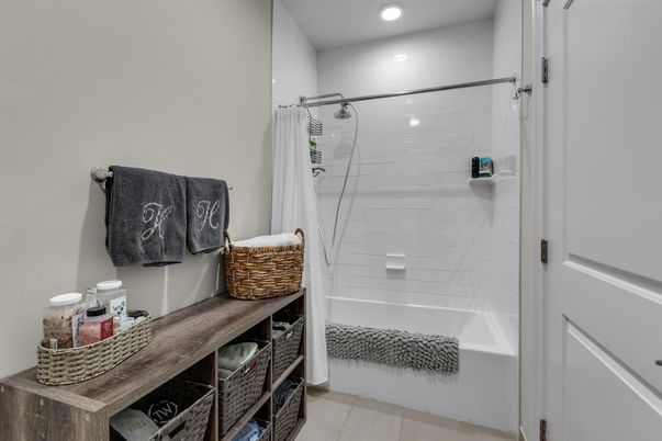 Bathroom, Interior, Recessed Lighting