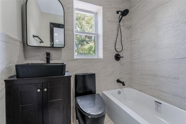 Bathroom, Interior, Marble Walls