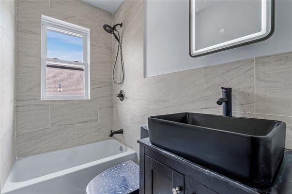 Bathroom, Interior, Marble Walls