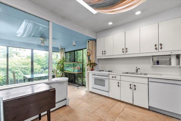 Interior, Kitchen, Recessed Lighting