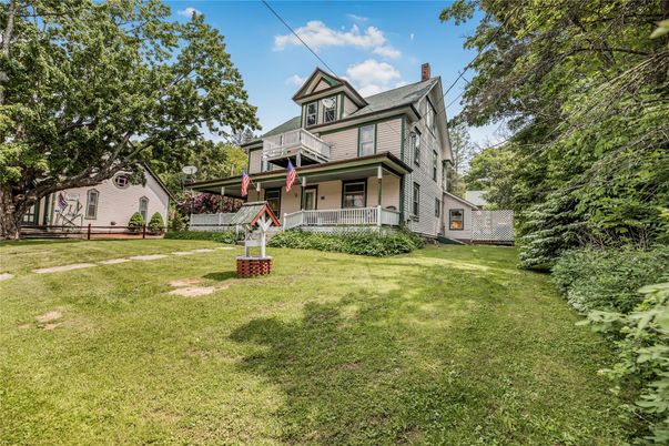 Backyard, Exterior, Facade, Queen Anne Victorian