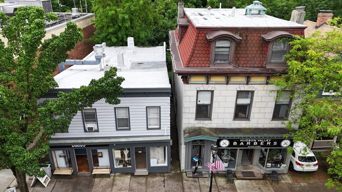 Exterior, Facade, Queen Anne Victorian