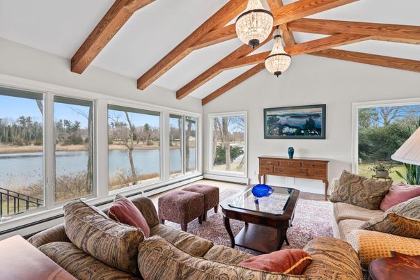 Interior, Living room, Sun Room, Water, Wooden Beams