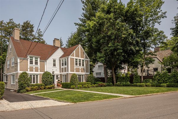 Exterior, Facade, Tudor Revival