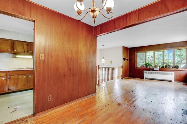 Empty room, Interior, Pendant Lights, Wood Texture Flooring, Wooden Walls