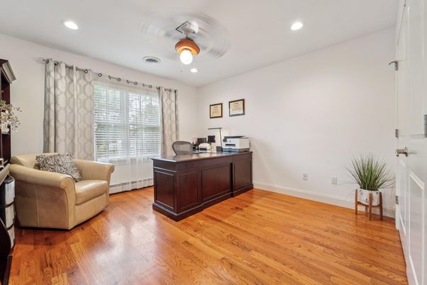 Home Office, Interior, Recessed Lighting, Wood Texture Flooring