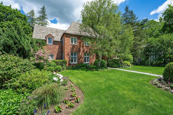 Backyard, Exterior, Facade, Brick Facade, French Provincial