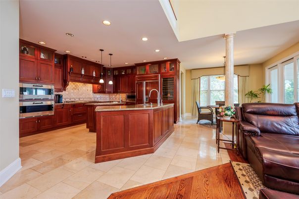 Dining room, Interior, Kitchen, Pendant Lights, Recessed Lighting, Stainless Steel Appliances