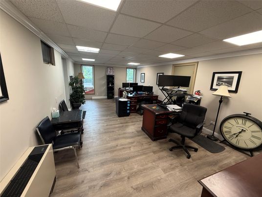 Home Office, Interior, Recessed Lighting, Wood Texture Flooring