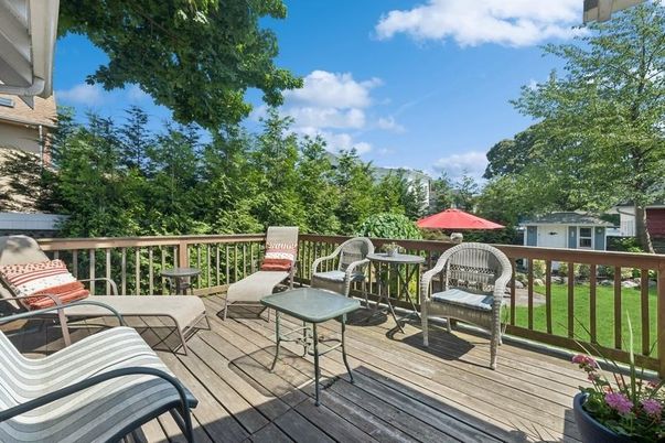 Exterior, Wood Texture Flooring