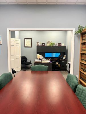 Home Office, Interior
