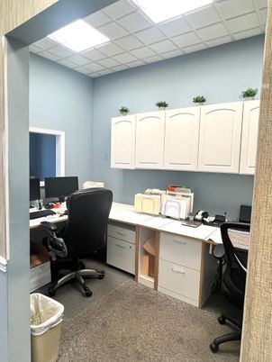 Home Office, Interior