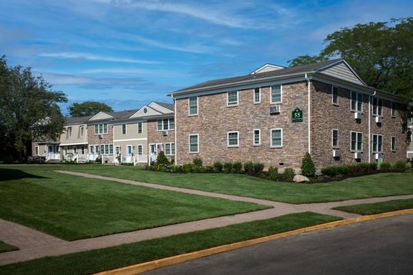 Backyard, Exterior, Facade, Brick Facade, Georgian