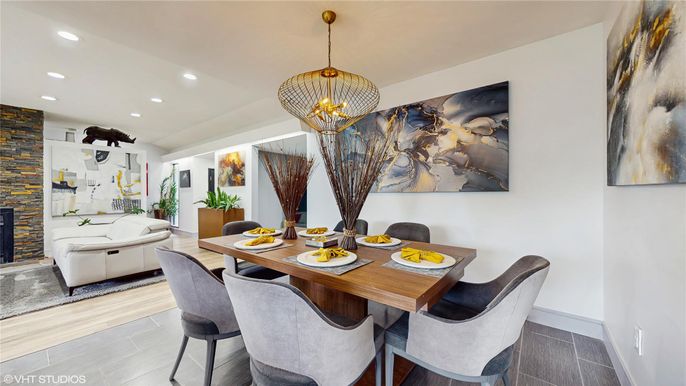 Chandelier, Dining room, Interior, Pendant Lights, Recessed Lighting, Wood Texture Flooring