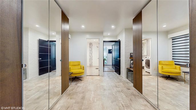 Interior, Recessed Lighting, Wood Texture Flooring
