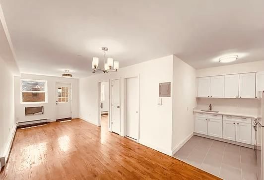 Chandelier, Interior, Kitchen, Wood Texture Flooring