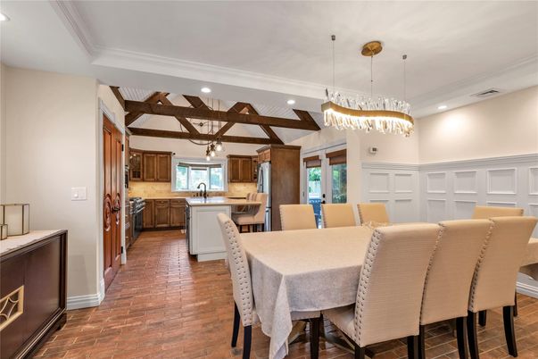 Chandelier, Dining room, Interior, Kitchen, Pendant Lights, Recessed Lighting, Wooden Beams, Wood Texture Flooring