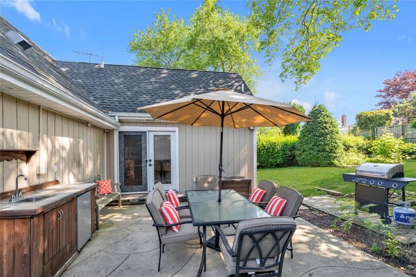 Exterior, Hot Tub