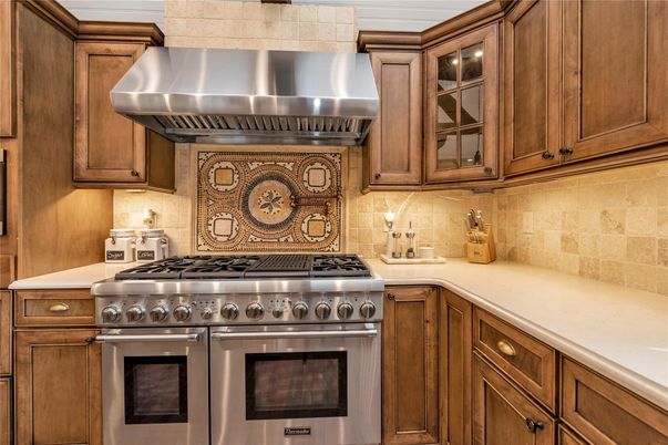 Interior, Kitchen, Stainless Steel Appliances