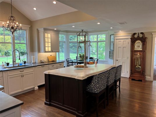 Chandelier, Dining room, Interior, Kitchen, Recessed Lighting, Wood Texture Flooring