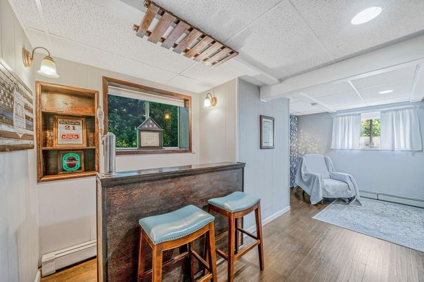 Interior, Recessed Lighting, Wood Texture Flooring