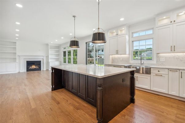 Fireplace, Interior, Kitchen, Pendant Lights, Recessed Lighting, Wood Texture Flooring