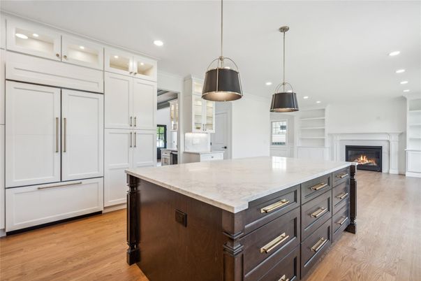 Fireplace, Interior, Kitchen, Pendant Lights, Recessed Lighting, Wood Texture Flooring