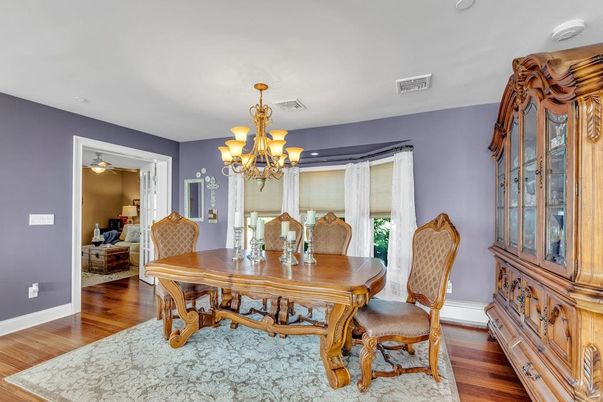 Chandelier, Dining room, Interior, Recessed Lighting, Wood Texture Flooring