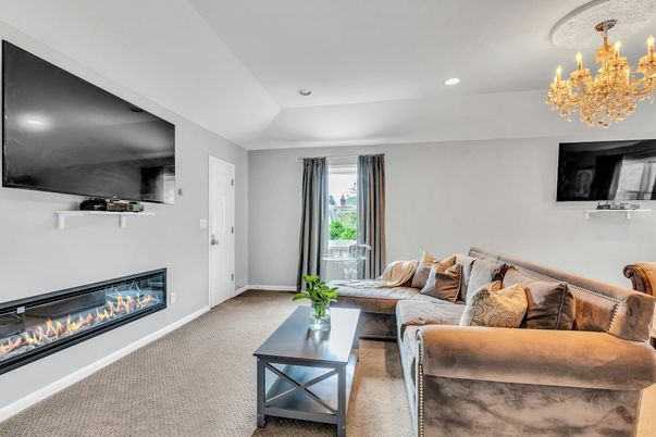 Chandelier, Fireplace, Interior, Living room, Recessed Lighting