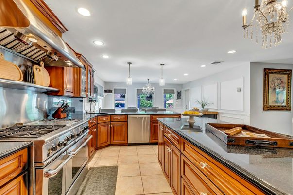 Interior, Kitchen, Pendant Lights, Recessed Lighting, Stainless Steel Appliances