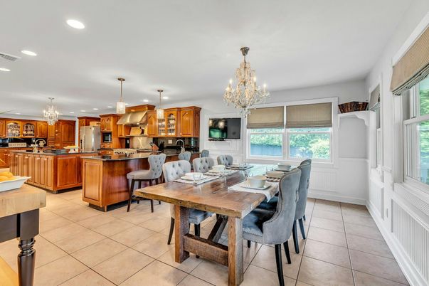 Chandelier, Dining room, Interior, Kitchen, Pendant Lights, Recessed Lighting