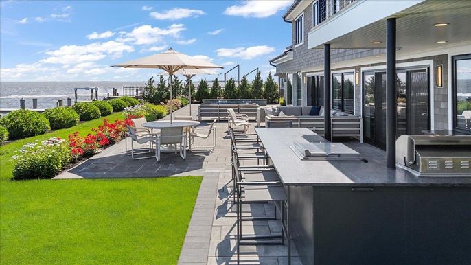 Backyard, Exterior, Water
