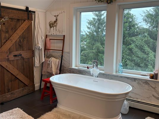 Bathroom, Free Standing Baths, Interior