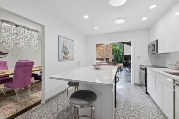 Dining room, Interior, Kitchen, Recessed Lighting