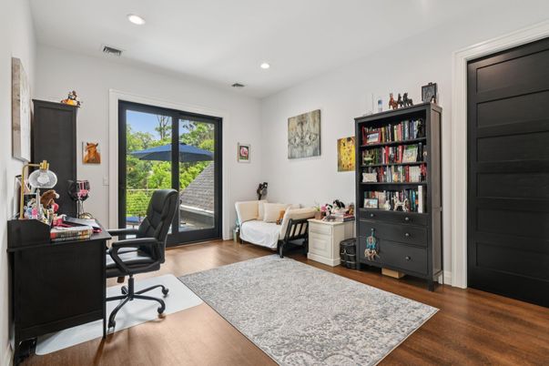 Home Office, Interior, Recessed Lighting, Wood Texture Flooring