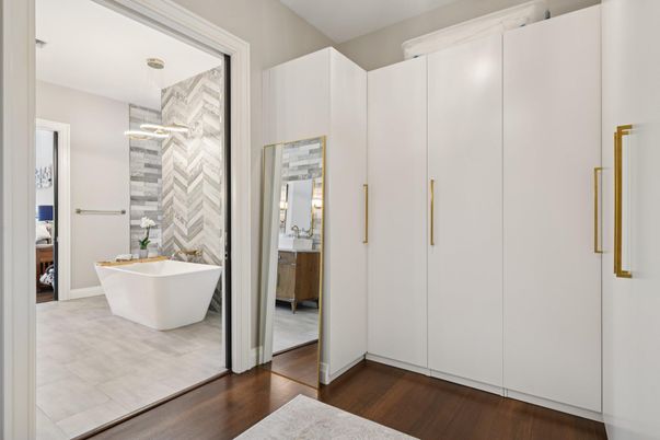 Bathroom, Free Standing Baths, Interior, Pendant Lights, Wood Texture Flooring