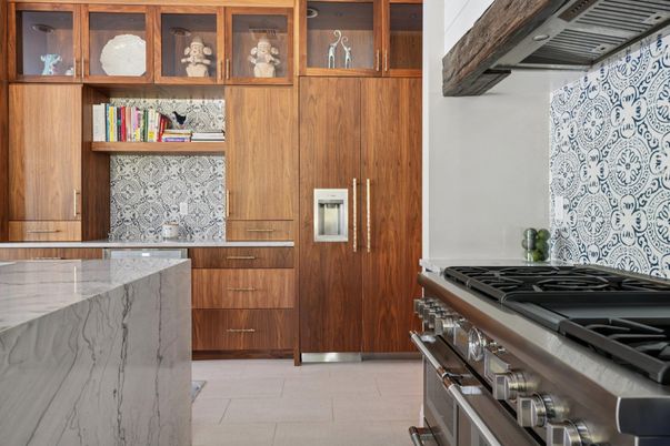 Interior, Kitchen, Stainless Steel Appliances