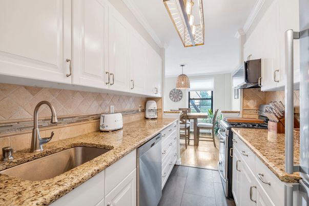 Dining room, Interior, Kitchen, Pendant Lights
